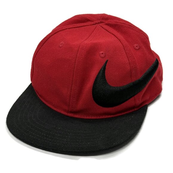 Nike Snapback Hat Cap Big Swoosh Logo Red‎ Black Youth 4-7 Boys Adjustable - Picture 2 of 12